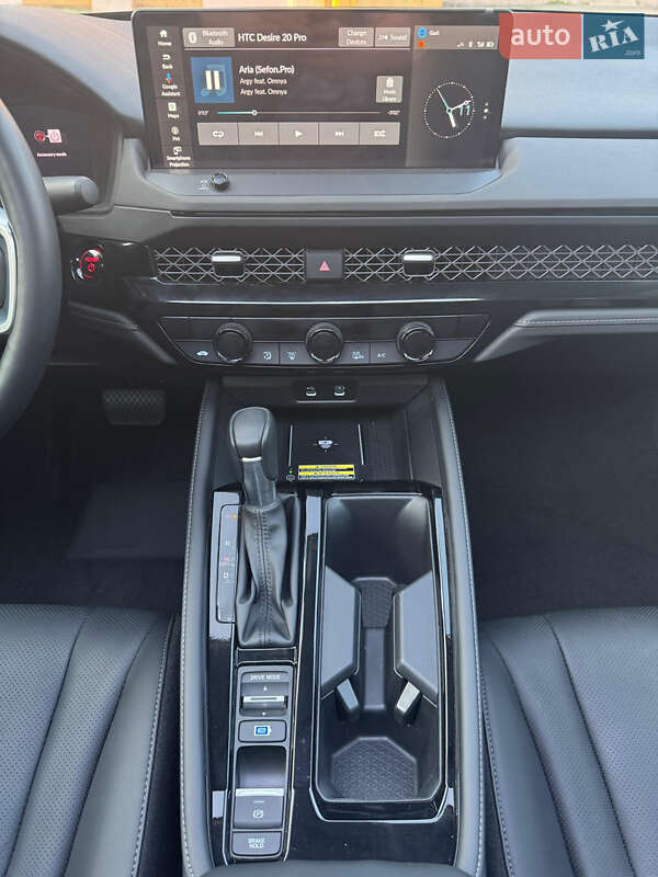 Седан Honda Accord 2024 в Києві