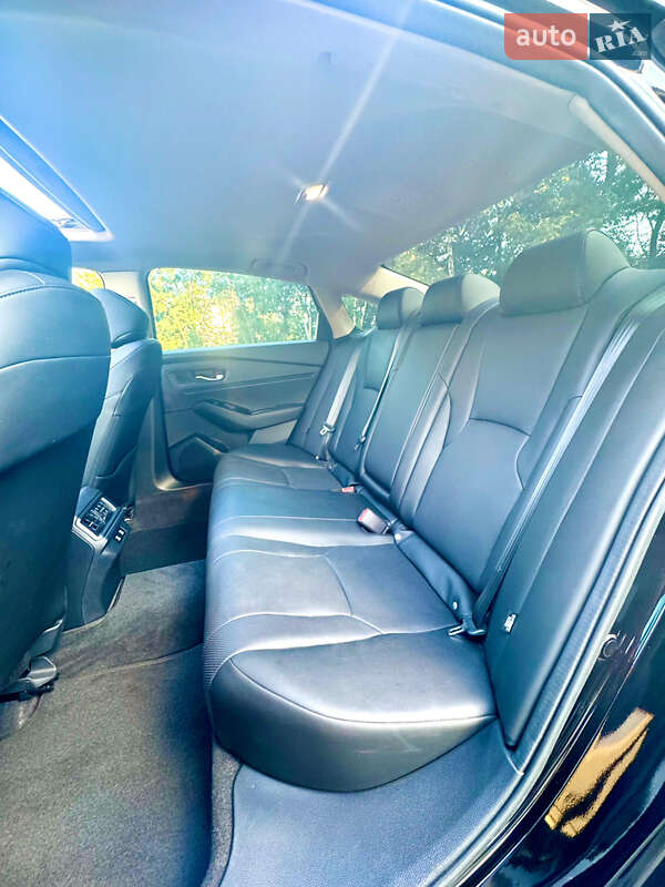 Седан Honda Accord 2024 в Києві