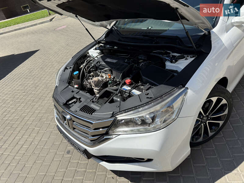Седан Honda Accord 2015 в Одессе