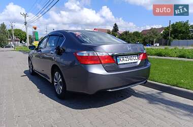 Седан Honda Accord 2014 в 