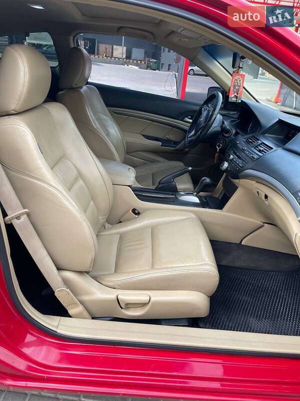 Купе Honda Accord 2008 в Балті