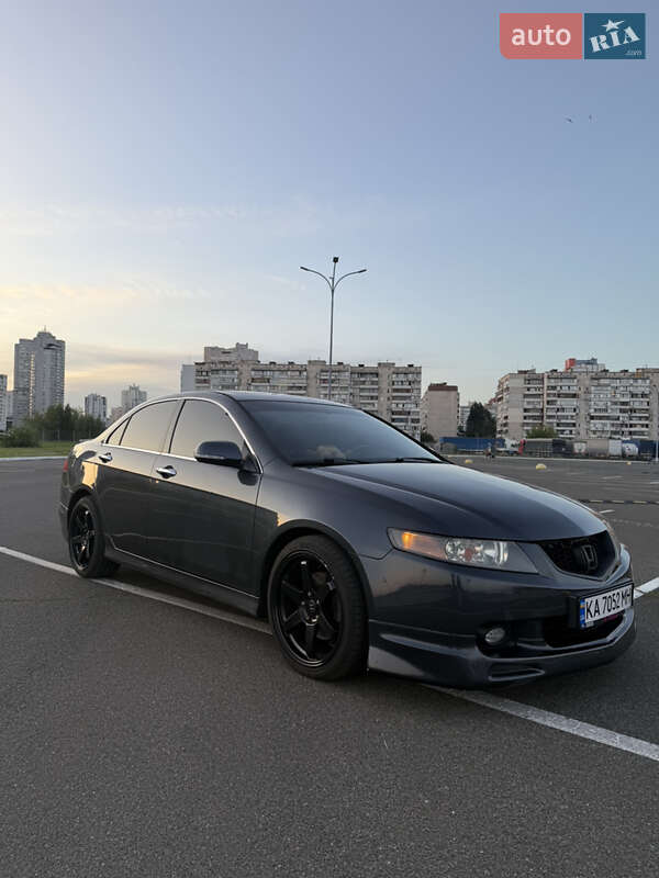 Седан Honda Accord 2005 в Киеве