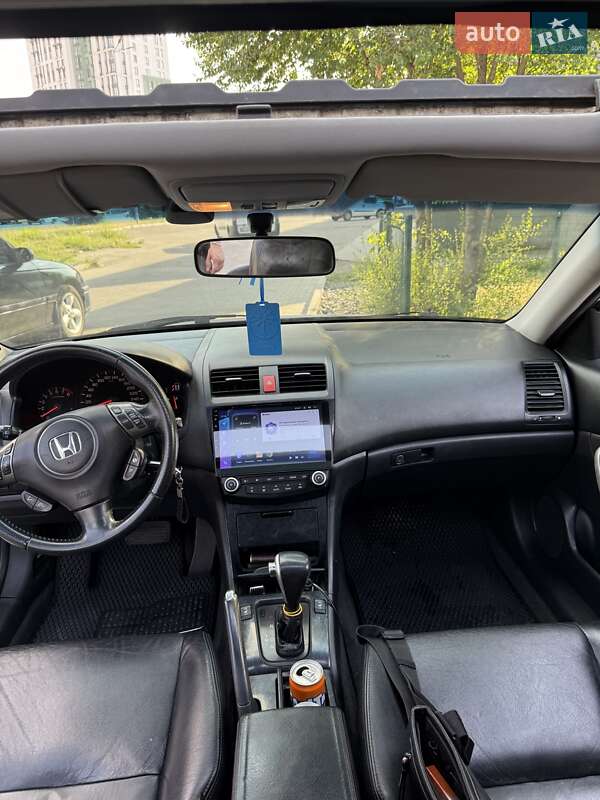 Седан Honda Accord 2004 в Дніпрі