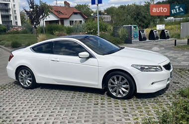 Купе Honda Accord 2010 в Львове