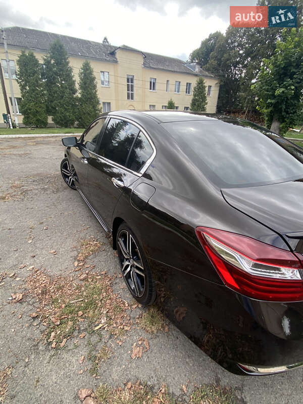 Седан Honda Accord 2017 в Ватутіному