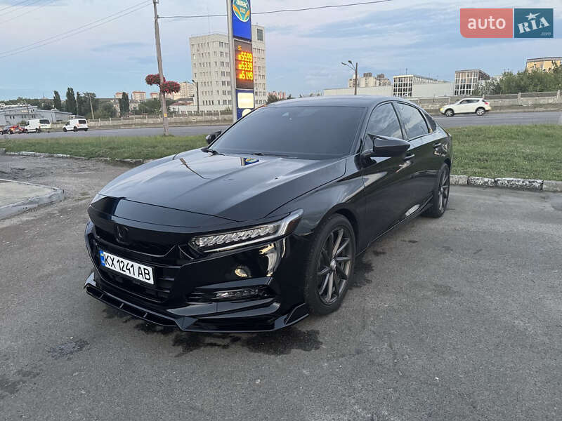 Седан Honda Accord 2019 в Києві