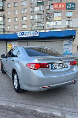 Седан Honda Accord 2012 в 