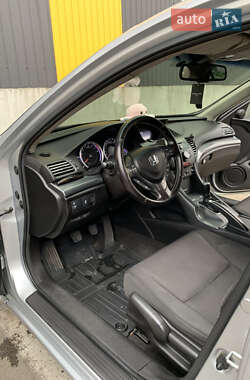 Седан Honda Accord 2012 в 