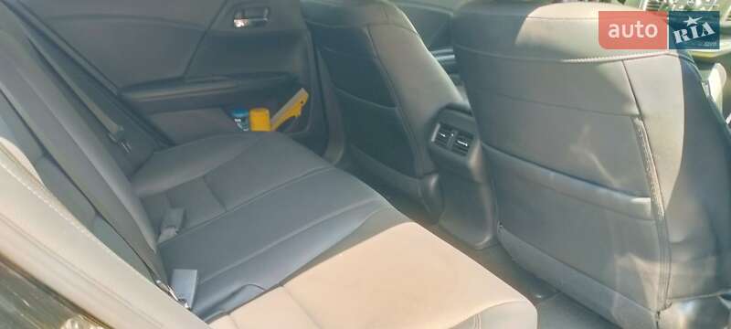 Седан Honda Accord 2015 в Виннице