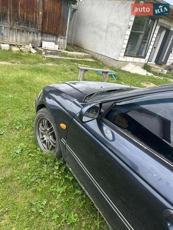 Седан Honda Accord 1999 в Верховине