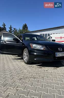 Седан Honda Accord 2012 в Ланівці