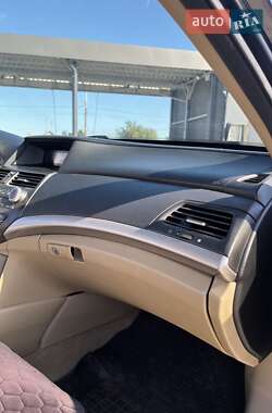 Седан Honda Accord 2012 в Ланівці