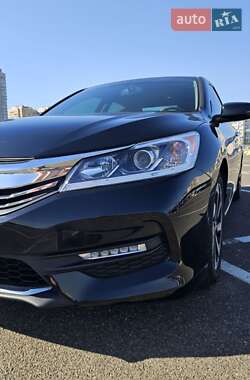 Седан Honda Accord 2017 в Киеве