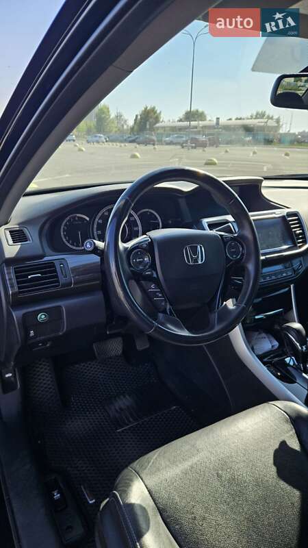 Седан Honda Accord 2017 в Києві