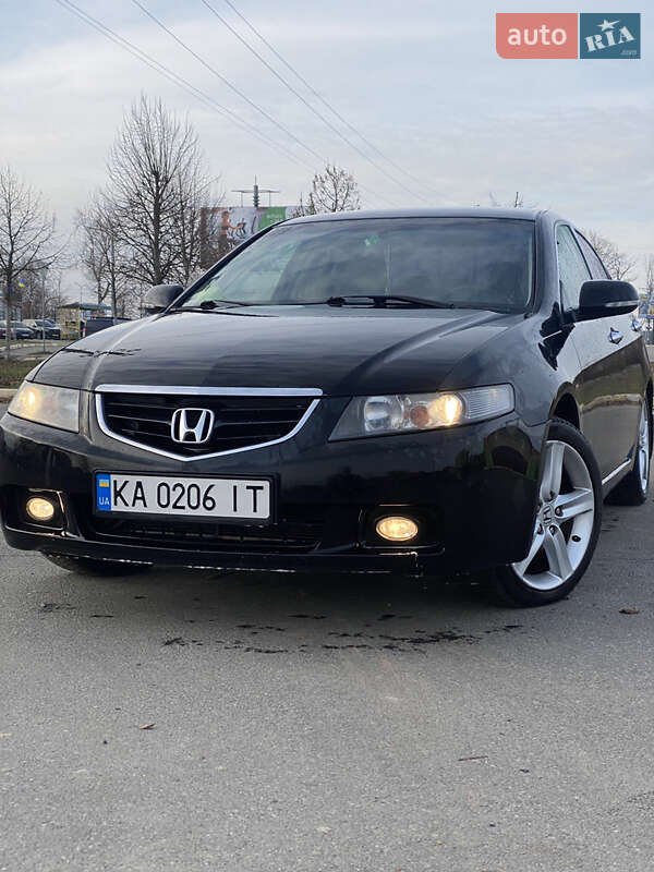 Седан Honda Accord 2004 в Києві