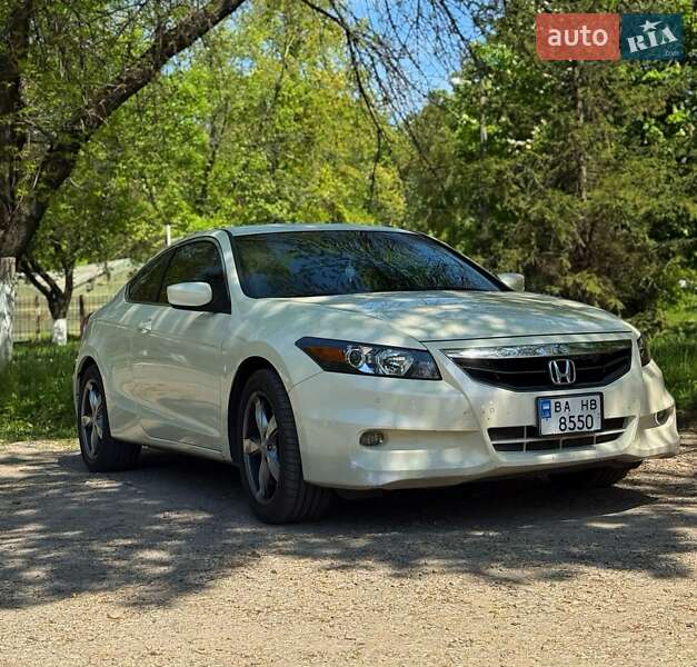 Купе Honda Accord 2012 в Кропивницком