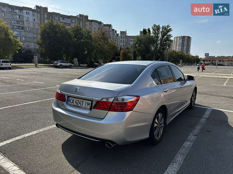 Седан Honda Accord 2013 в Броварах