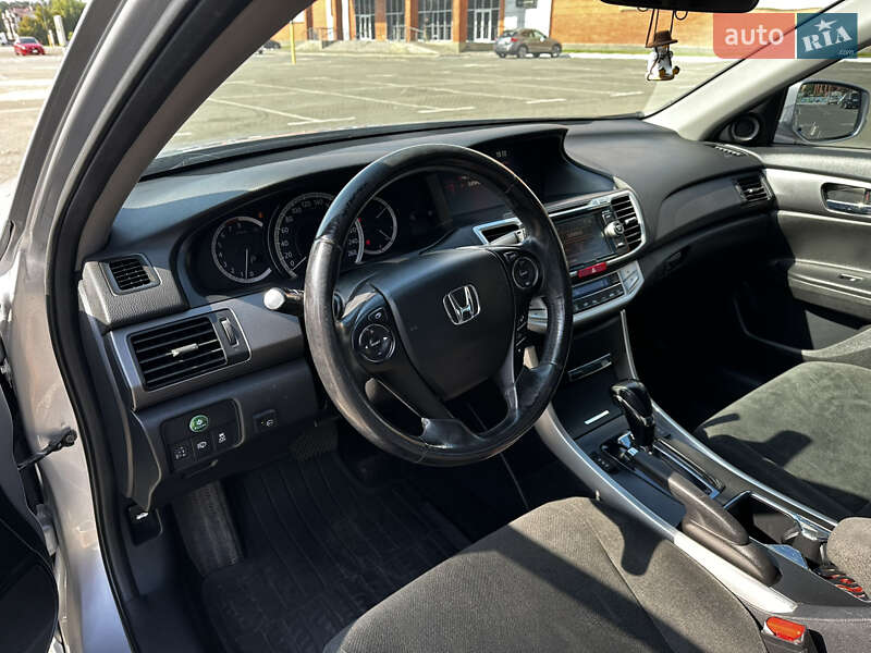 Седан Honda Accord 2013 в Броварах