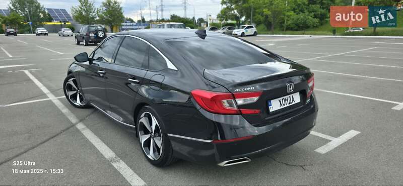 Седан Honda Accord 2018 в Киеве