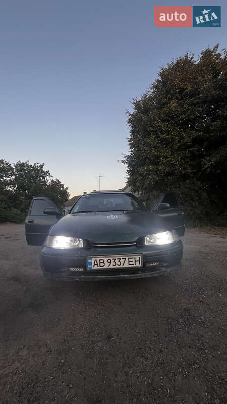 Седан Honda Accord 1995 в Іванкові