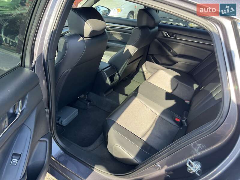 Седан Honda Accord 2020 в Киеве