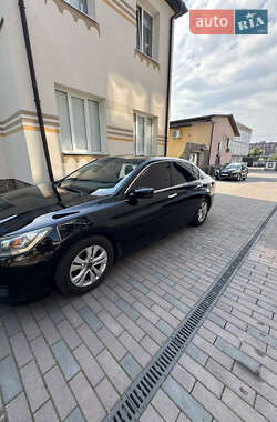 Седан Honda Accord 2014 в 