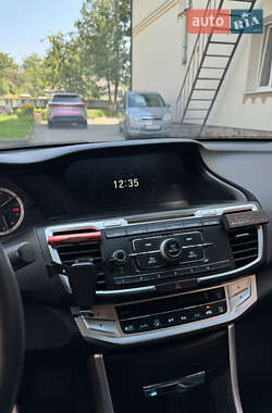 Седан Honda Accord 2014 в 