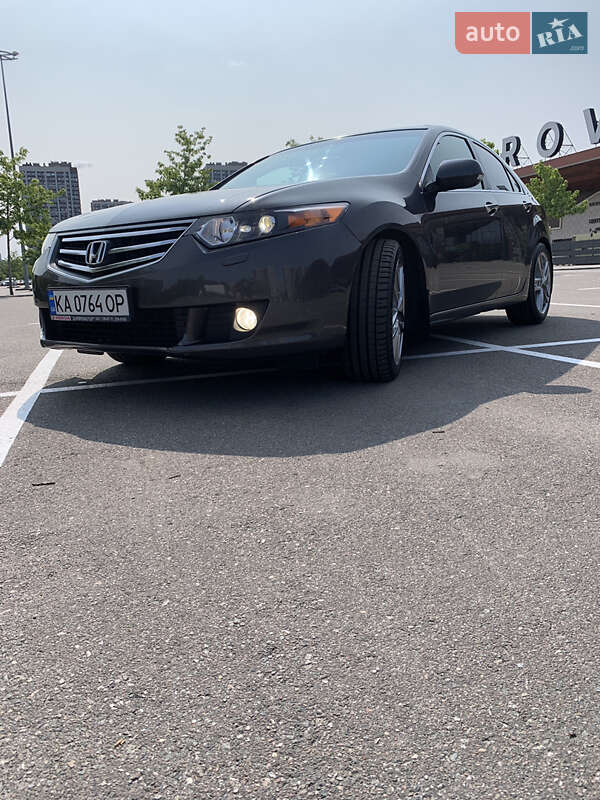 Седан Honda Accord 2008 в Киеве