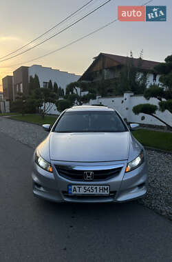 Купе Honda Accord 2012 в Ивано-Франковске