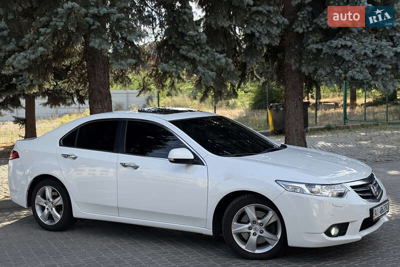 Седан Honda Accord 2012 в Кропивницком