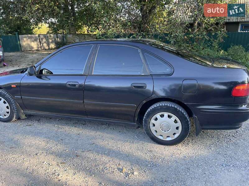 Седан Honda Accord 1994 в Дунаївцях