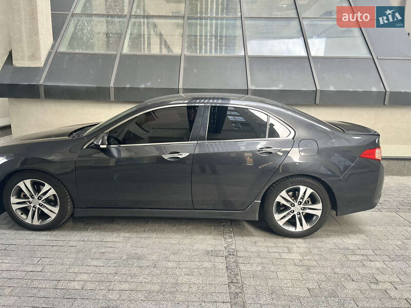 Седан Honda Accord 2011 в Києві