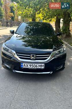 Седан Honda Accord 2014 в Харькове