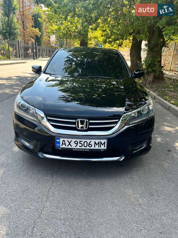 Седан Honda Accord 2014 в Харькове