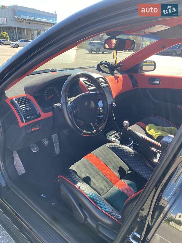 Седан Honda Accord 2006 в Киеве