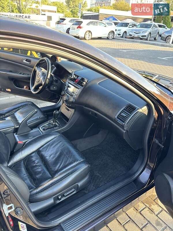 Седан Honda Accord 2006 в Днепре