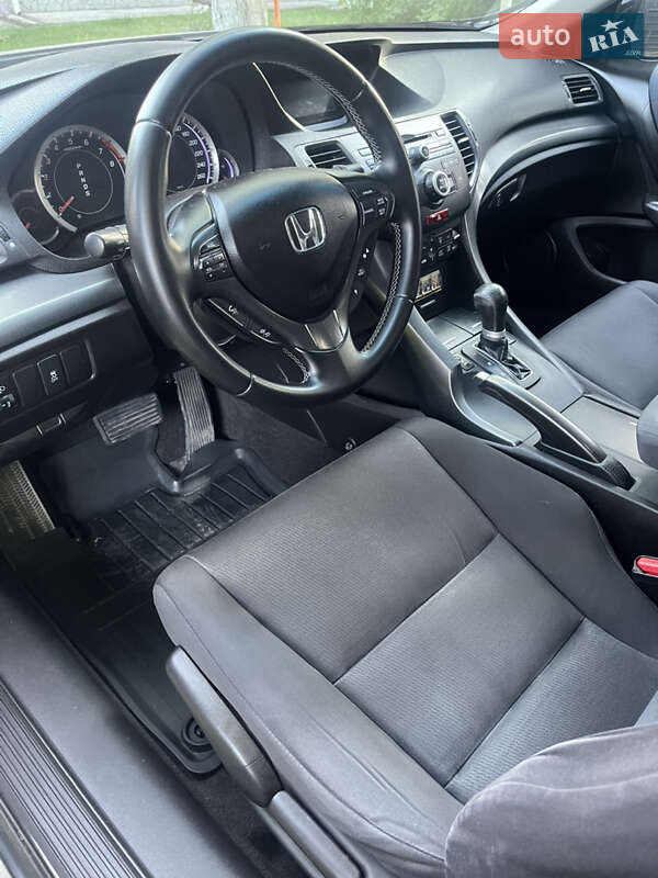 Седан Honda Accord 2011 в Білій Церкві