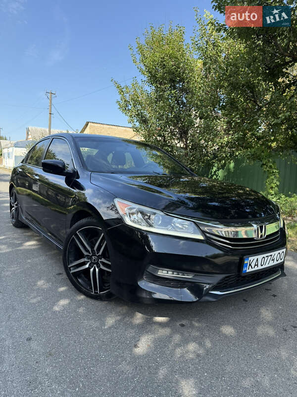 Седан Honda Accord 2016 в Хмельницком