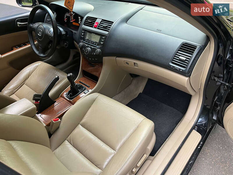 Седан Honda Accord 2006 в Житомире
