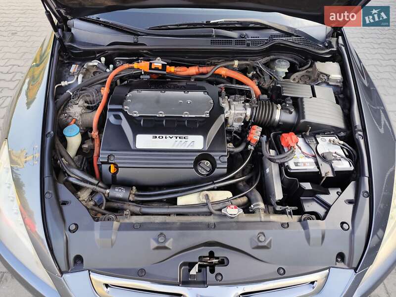 Седан Honda Accord 2005 в Петропавловской Борщаговке