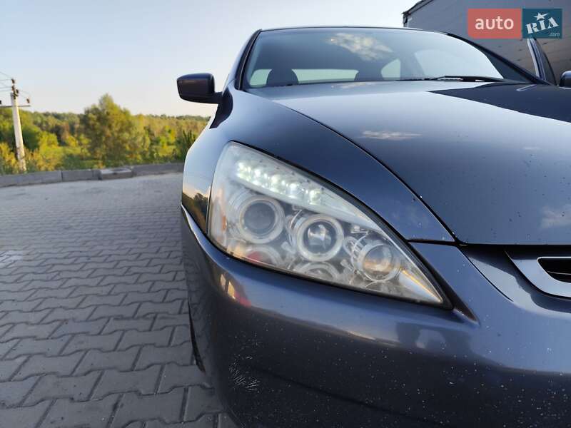 Седан Honda Accord 2005 в Петропавловской Борщаговке