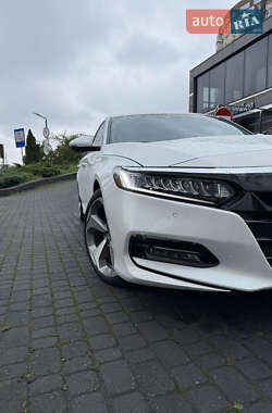 Седан Honda Accord 2018 в 