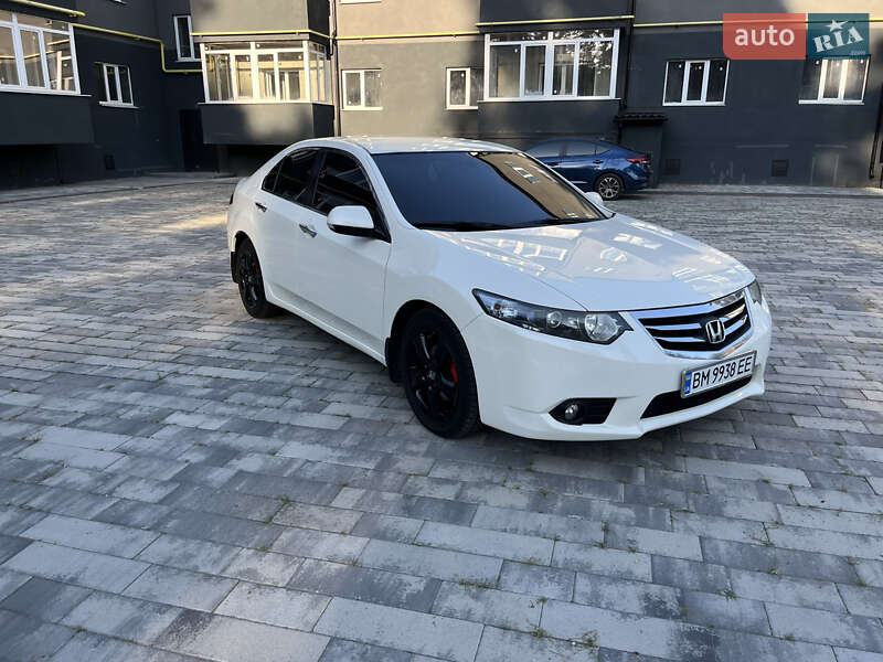 Седан Honda Accord 2011 в Ахтырке