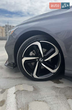 Седан Honda Accord 2018 в 
