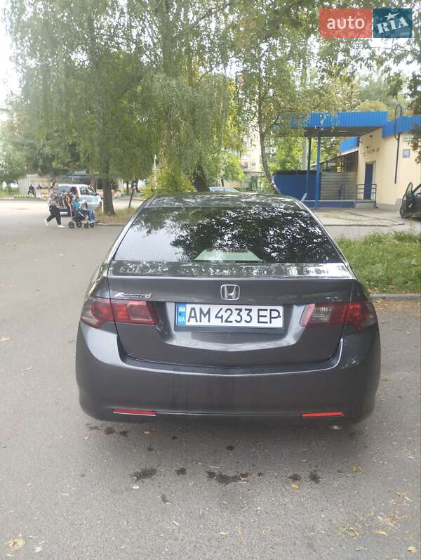 Седан Honda Accord 2009 в Житомирі