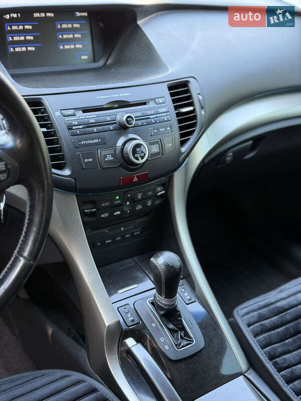 Седан Honda Accord 2011 в Киеве