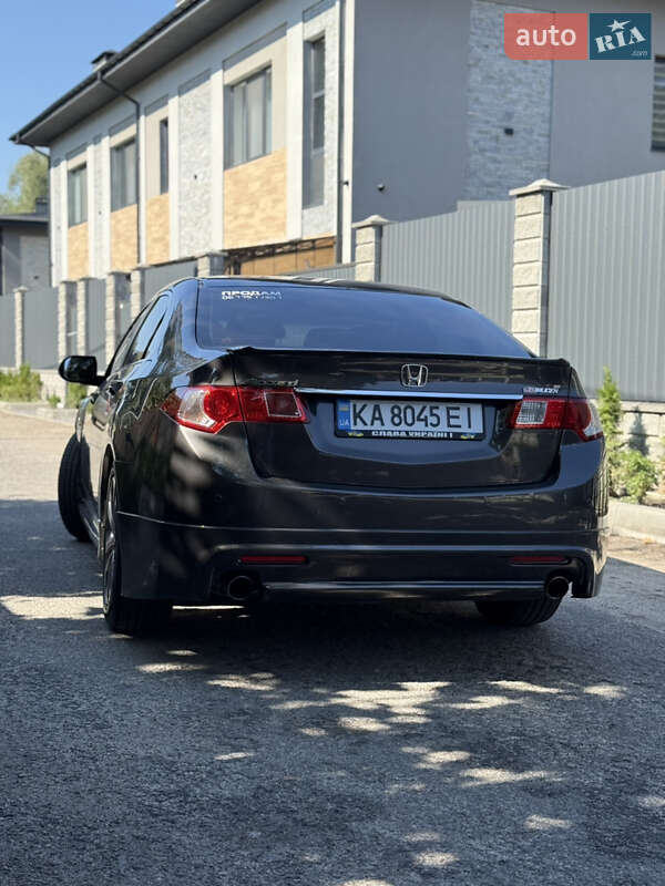 Седан Honda Accord 2011 в Киеве
