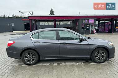 Седан Honda Accord 2012 в 