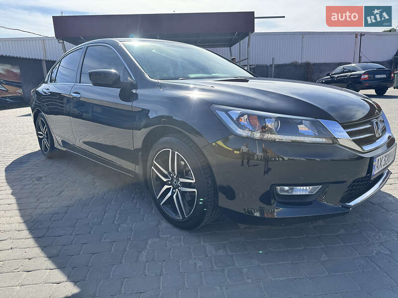 Седан Honda Accord 2015 в Харкові
