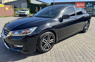 Седан Honda Accord 2015 в 